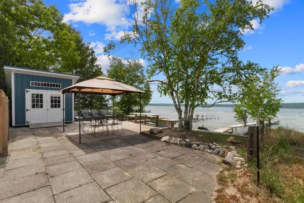 $1,200,000 | 4354 Crystal Drive, Beulah, MI 49617