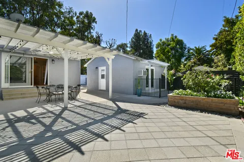 $1,349,000 | 22025 De La Osa Street, Woodland Hills, CA 91364
