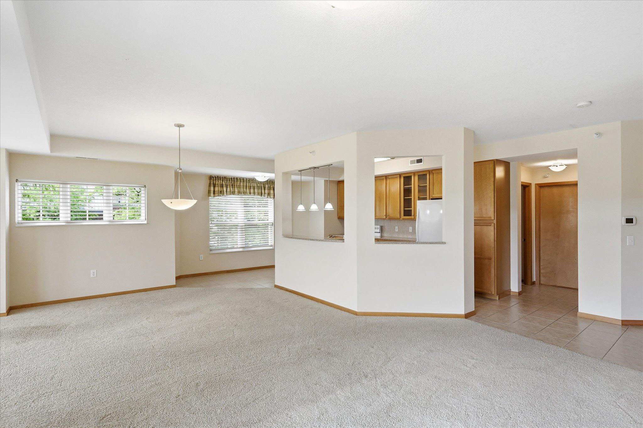 2550 38th Avenue Northeast, Unit 213 St. Anthony, MN 55421 - Photo 4 of 37