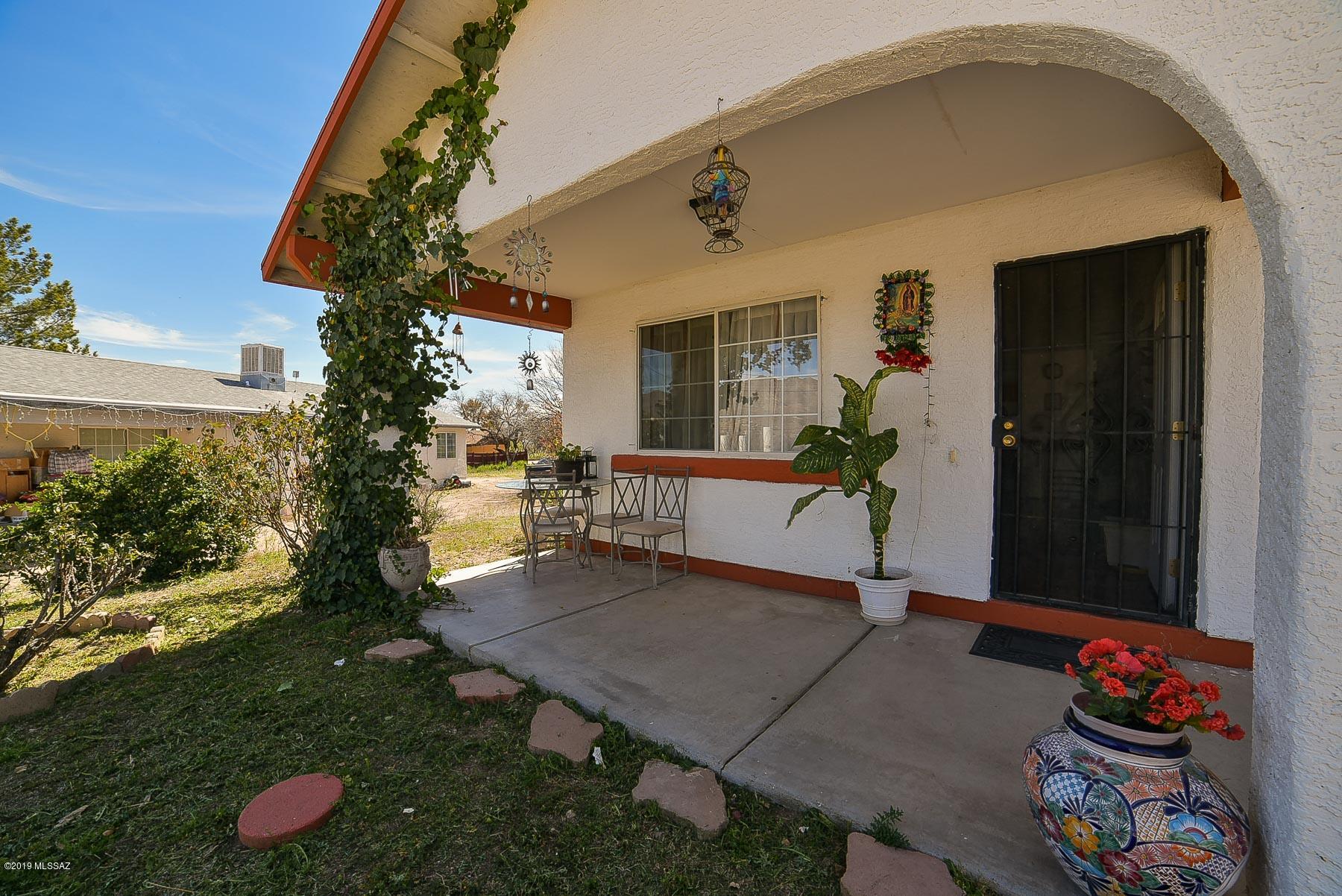 415 Camino Hombre De Oro Rio Rico, AZ 85648 - Photo 7 of 32