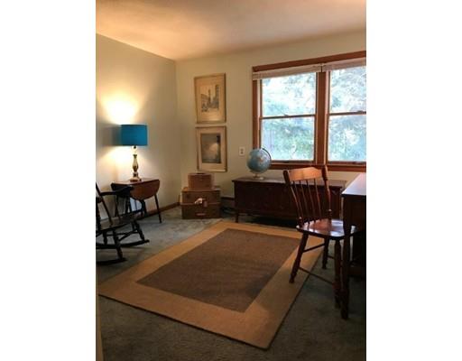 289 Moosehill Road Walpole, MA 02032 - Photo 15 of 23 Gallery Image 15