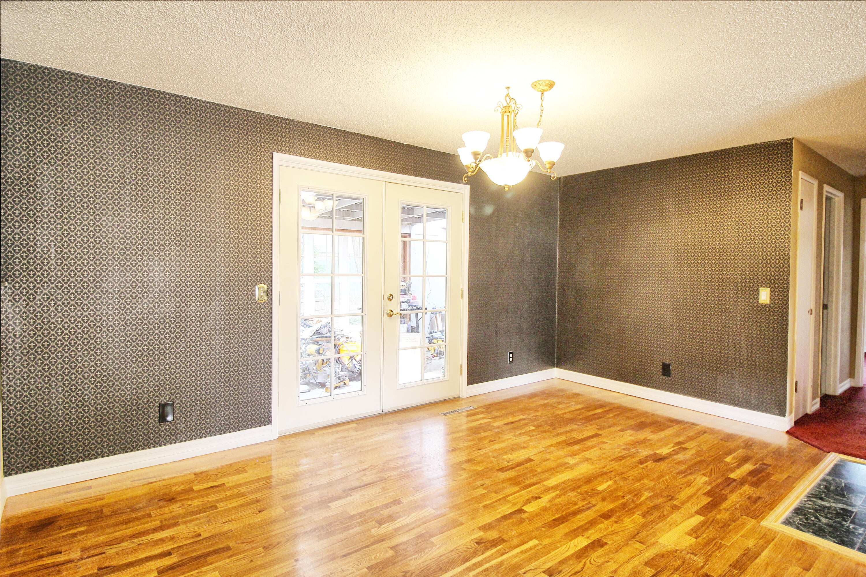 1912 Crestbrook Road Medford, OR 97504 - Photo 12 of 36 Crestbrookdiningroom