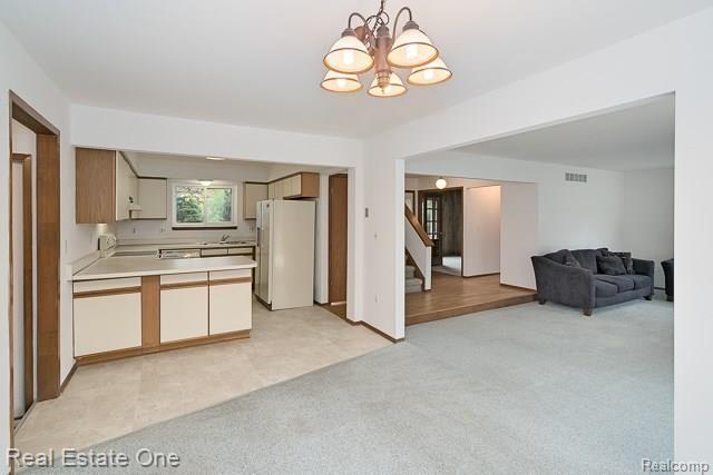 788 Lockmoore Court Rochester, MI 48307 - Photo 9 of 45 Image_20.jpg