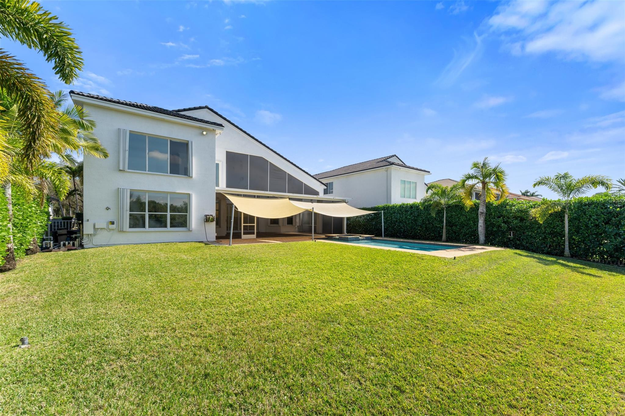 5318 Southwest 195th Terrace Miramar, FL 33029 - Photo 28 of 67 a house view with a garden space
