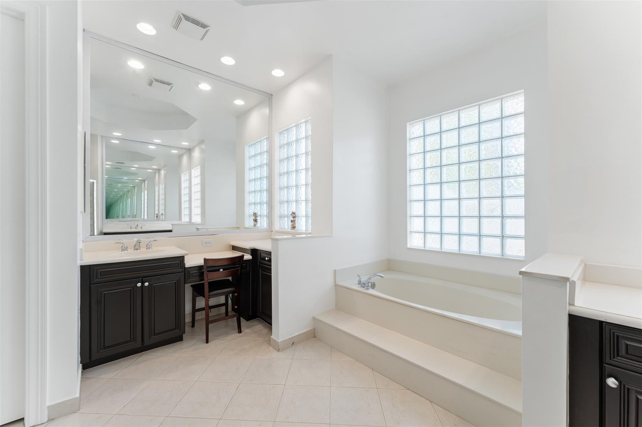 5318 Southwest 195th Terrace Miramar, FL 33029 - Photo 35 of 67 a bathroom with a bathtub and a sink