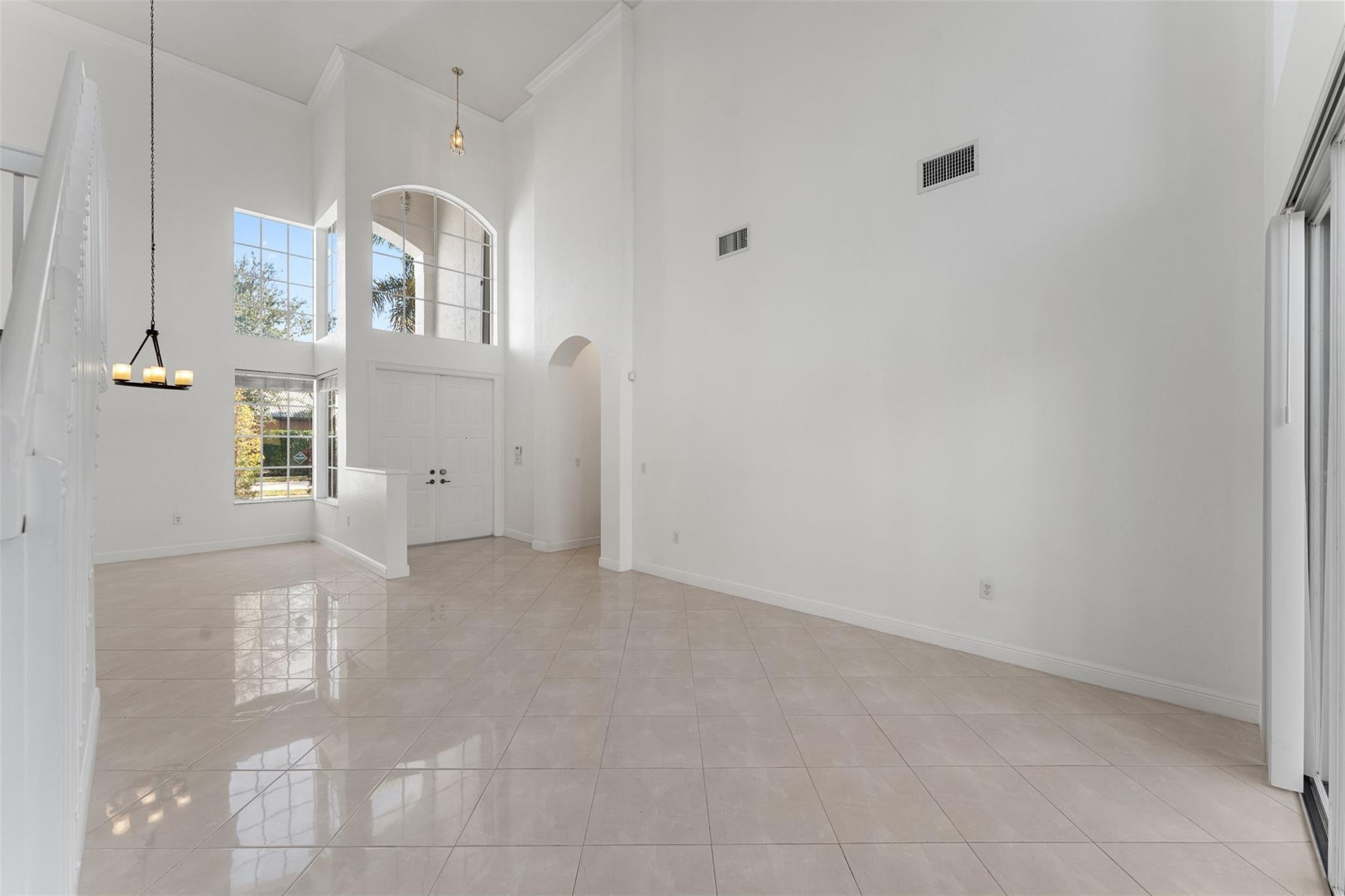 5318 Southwest 195th Terrace Miramar, FL 33029 - Photo 9 of 67 Photo 9