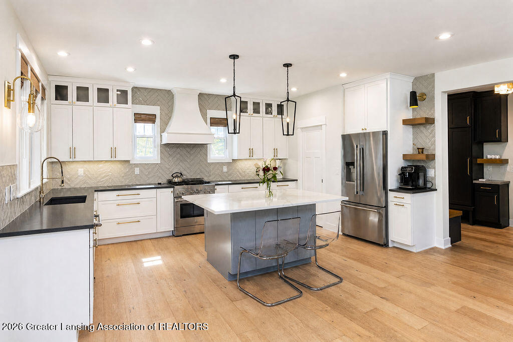 6080 Southridge Road East Lansing, MI 48823 - Photo 17 of 68 Final38