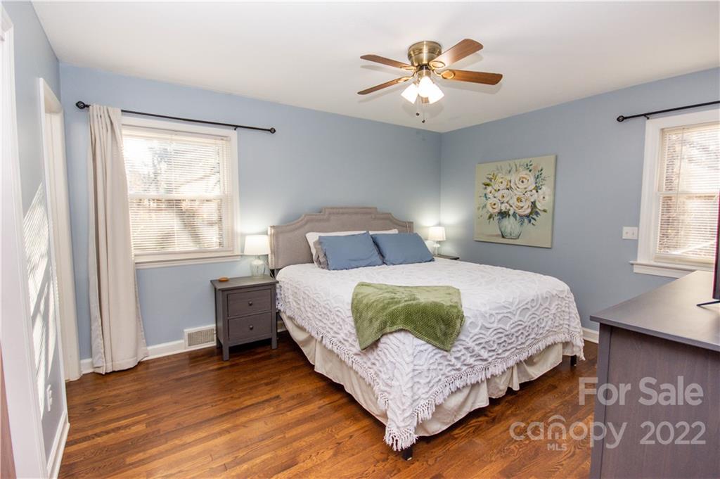 209 Tomlin Road Harmony, NC 28634 - Photo 11 of 27 Gallery Image 11