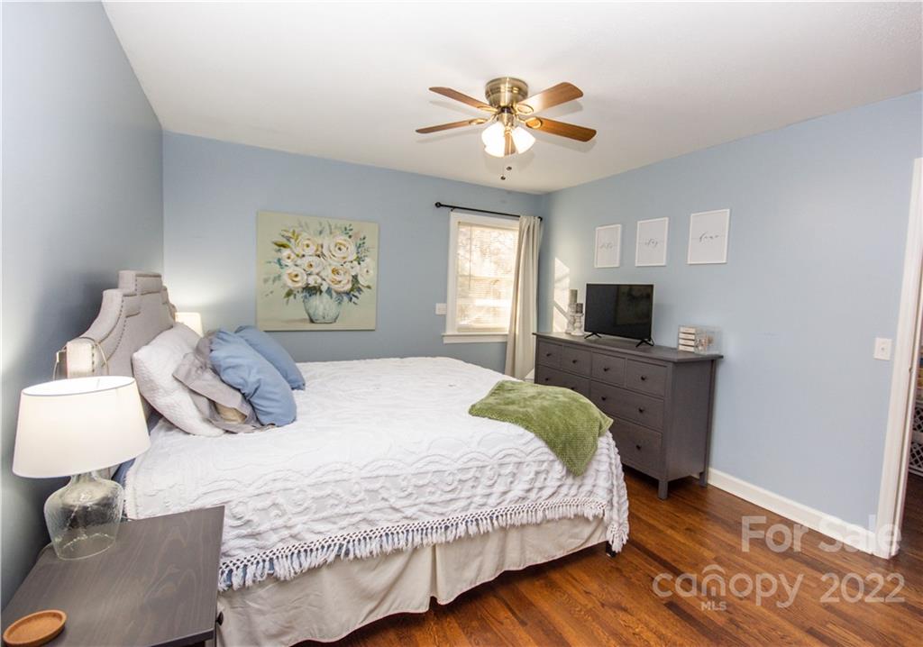 209 Tomlin Road Harmony, NC 28634 - Photo 12 of 27 Gallery Image 12