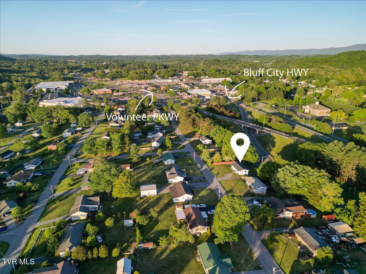 203 Hemlock Road Bristol, TN 37620 - Photo 34 of 34 32-DJI_0848-Edit