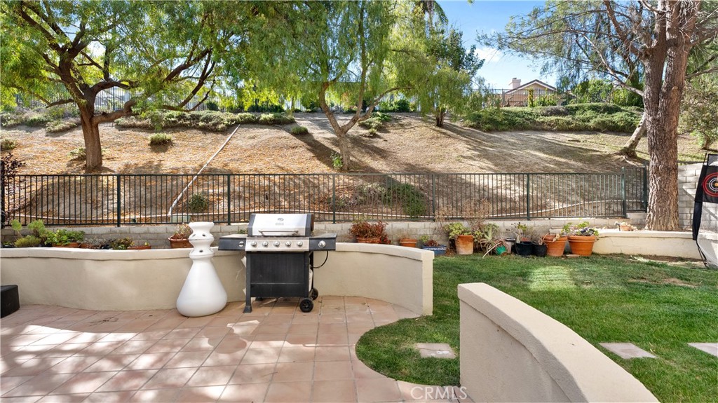 26009 Twain Place Stevenson Ranch, CA 91381 - Photo 35 of 37