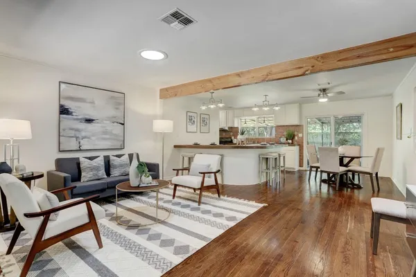 $1,900 | 4546 Warm Springs Road, Houston, TX 77035