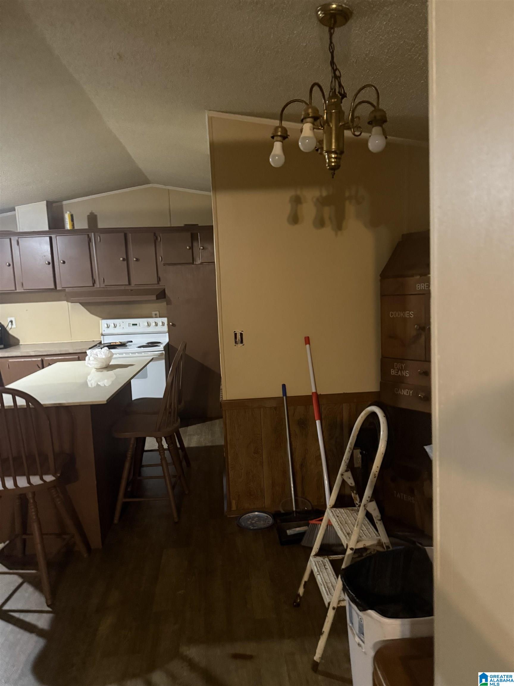 135 Big Chef Road Ohatchee, AL 36271 - Photo 9 of 27