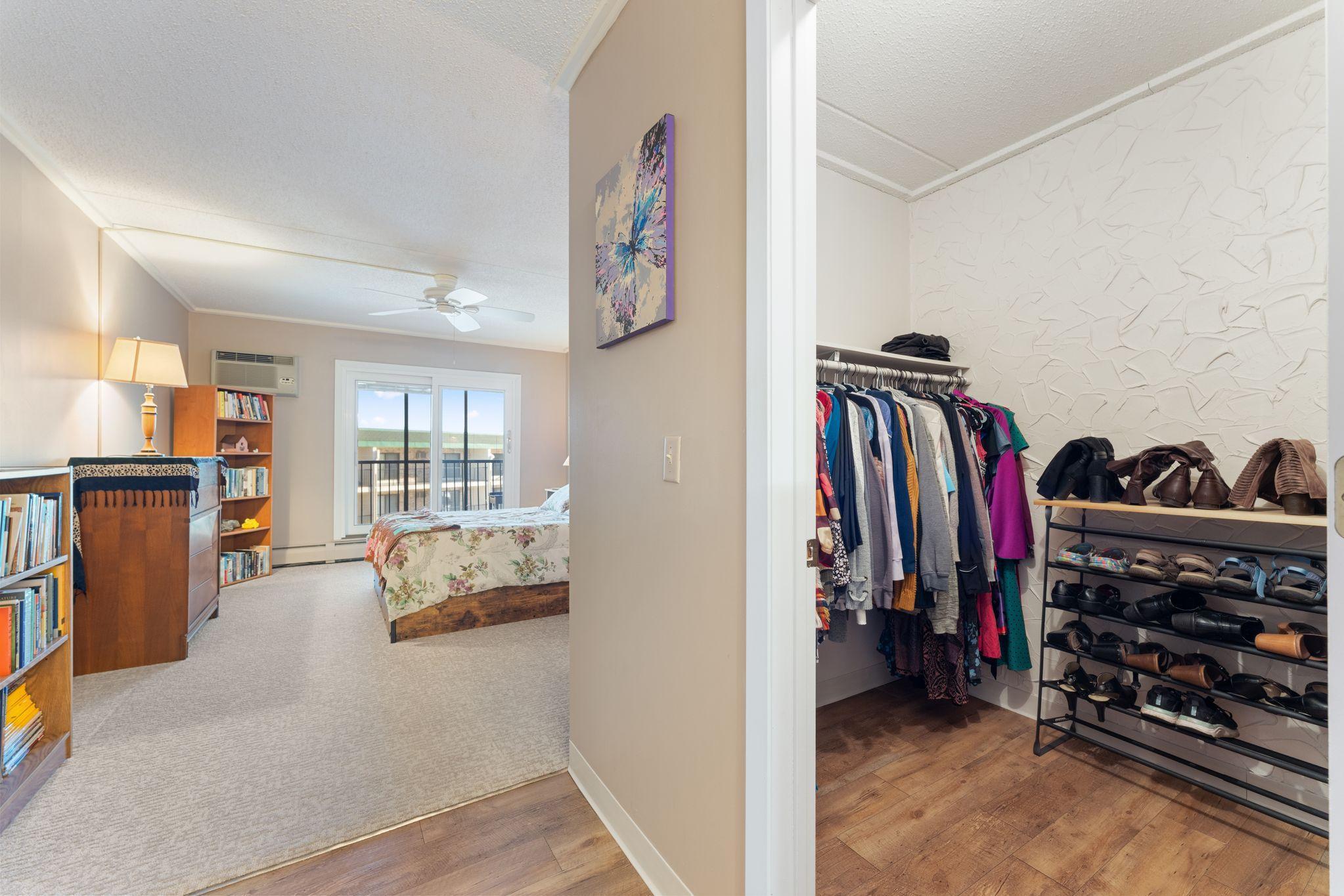 10521 Cedar Lake Road, Unit 501 Minnetonka, MN 55305 - Photo 23 of 45