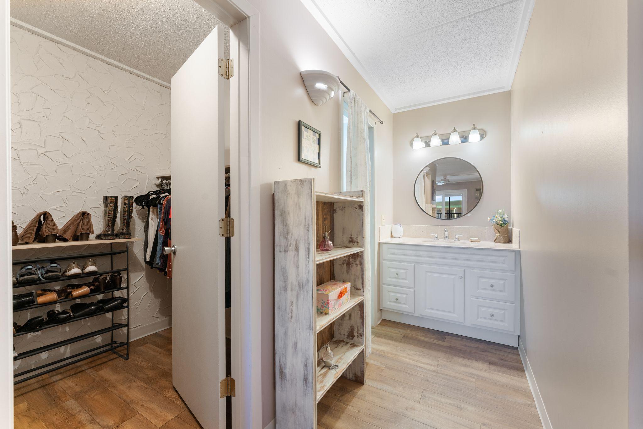 10521 Cedar Lake Road, Unit 501 Minnetonka, MN 55305 - Photo 26 of 45