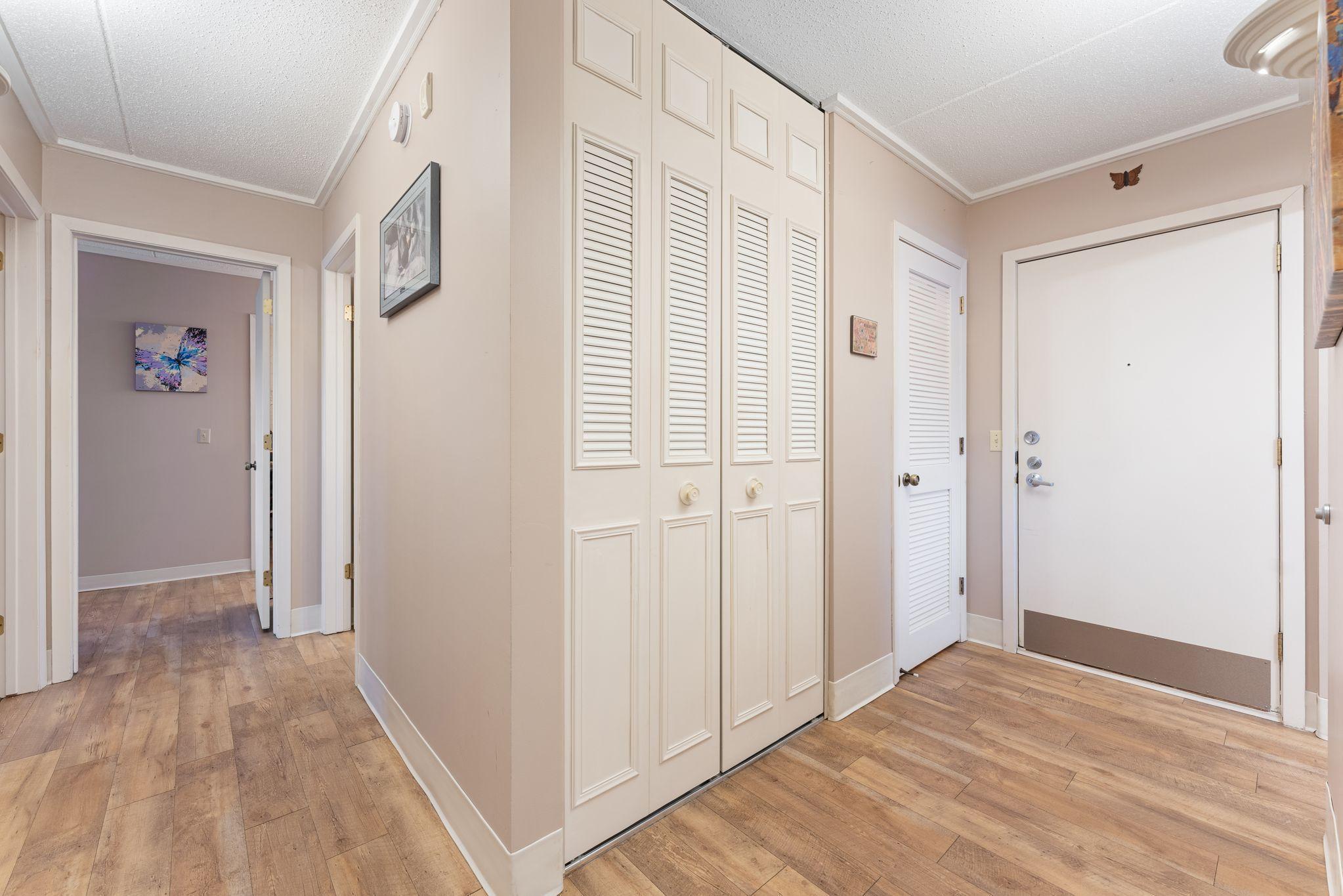 10521 Cedar Lake Road, Unit 501 Minnetonka, MN 55305 - Photo 32 of 45