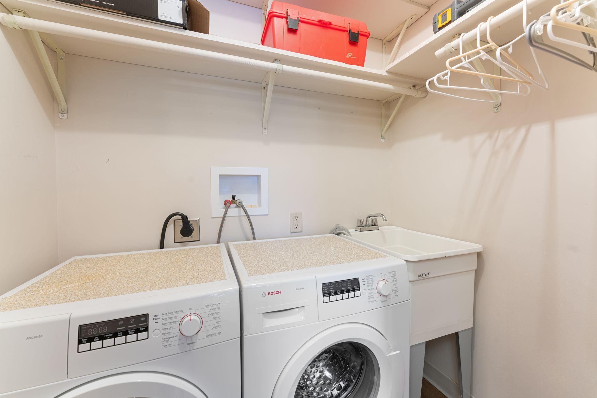 10521 Cedar Lake Road, Unit 501 Minnetonka, MN 55305 - Photo 33 of 45