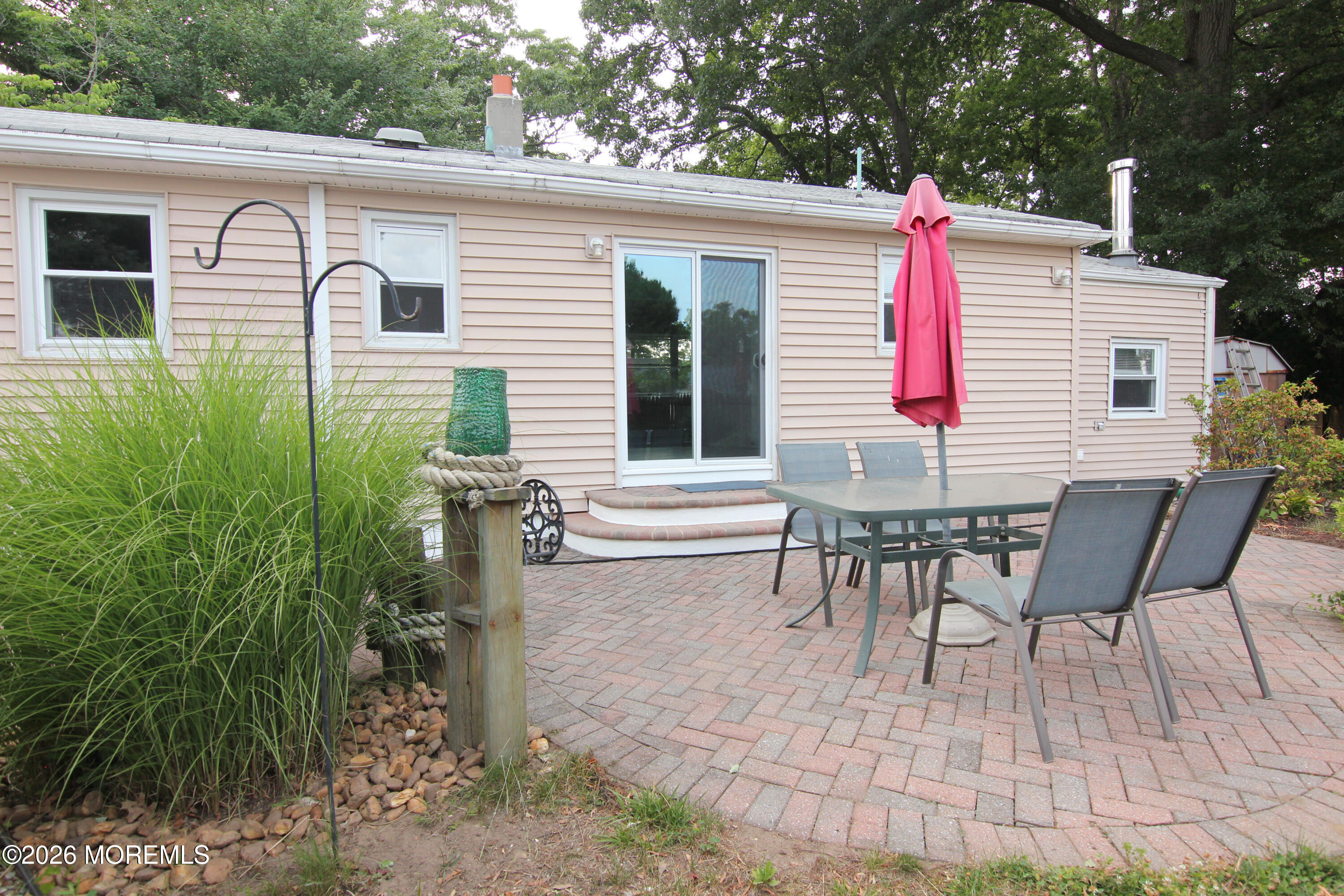 815 Shady Lawn Way Keyport, NJ 07735 - Photo 3 of 46 815 -2