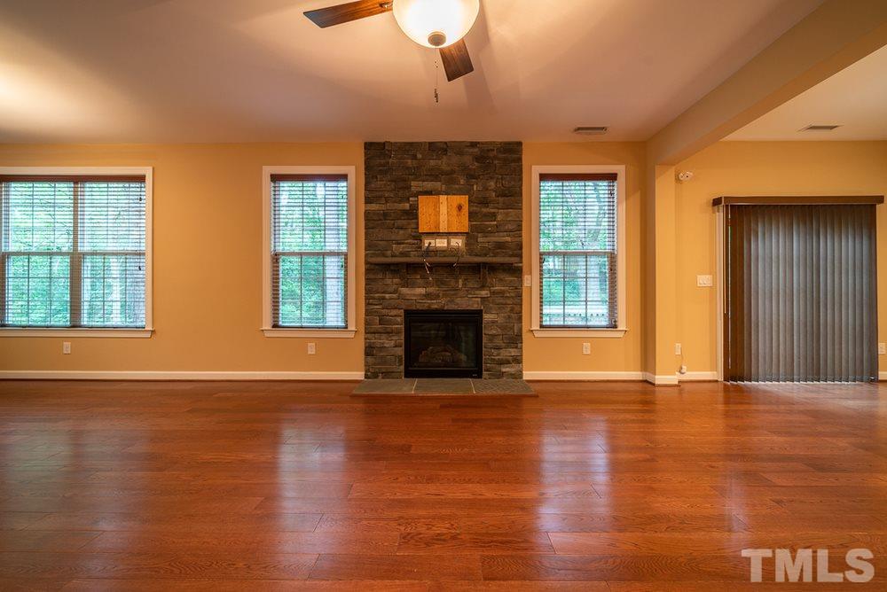 5704 Light Brigade Lane Raleigh, NC 27612 - Photo 11 of 30 Living Room
