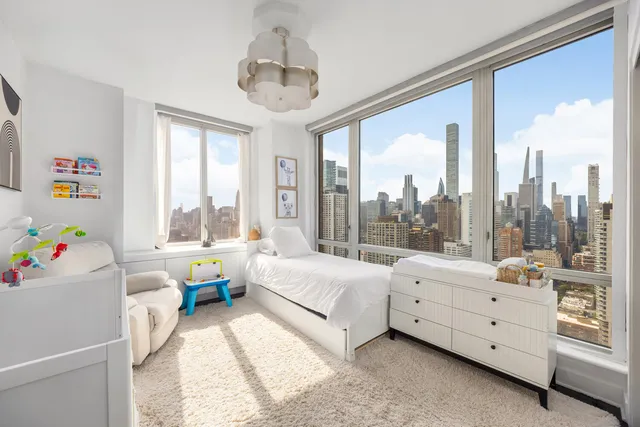 $11,000 | 401 East 60th Street, Unit 37B | Lenox Hill