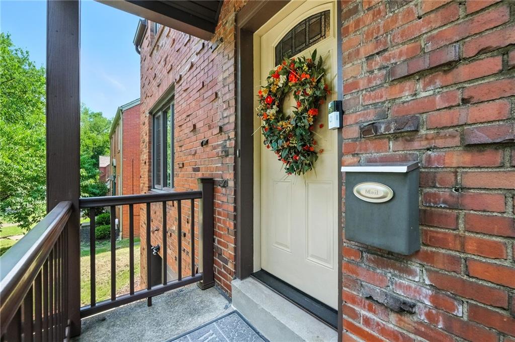 308 Sleepy Hollow Road Pittsburgh, PA 15228 - Photo 4 of 37 Gallery Image 4