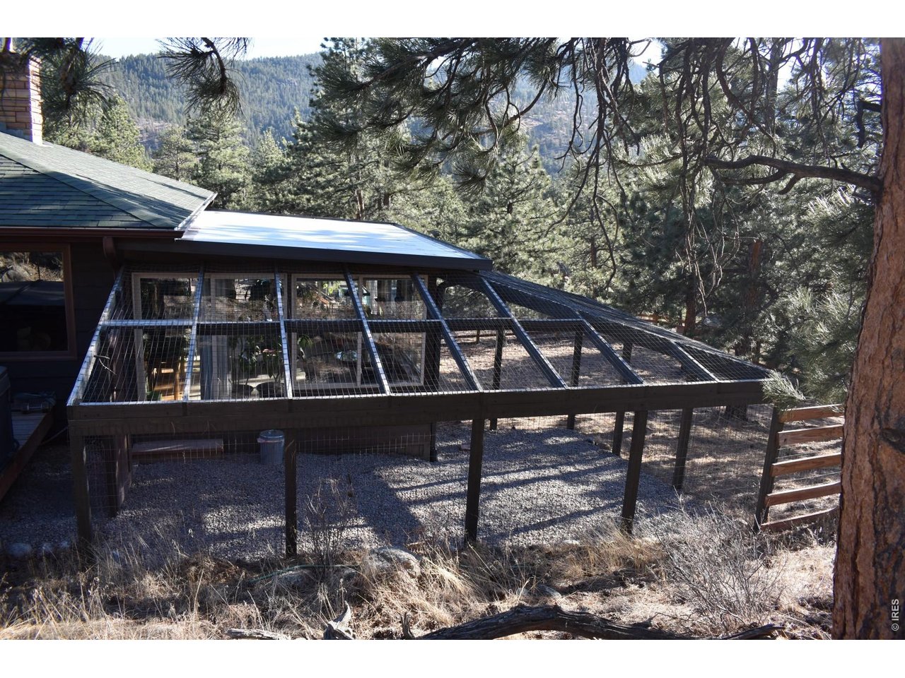 1477 Kiowa Road Lyons, CO 80540 - Photo 17 of 45 "Safe from predators" dog run