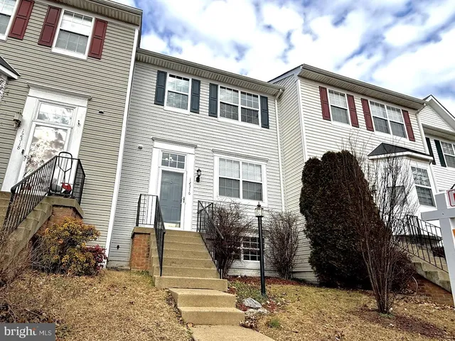 $570,000 | 12316 Penzance Lane, Bristow, VA 20136