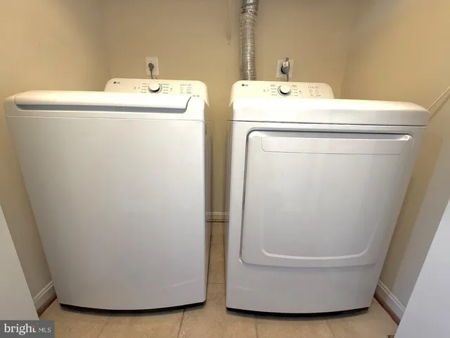 $570,000 | 12316 Penzance Lane, Bristow, VA 20136