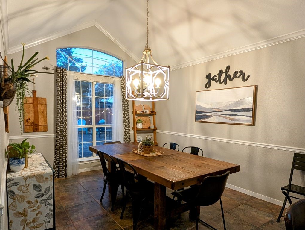 1231 Radisson Drive Hewitt, TX 76643 - Photo 13 of 51 a dining room with a table and chairs