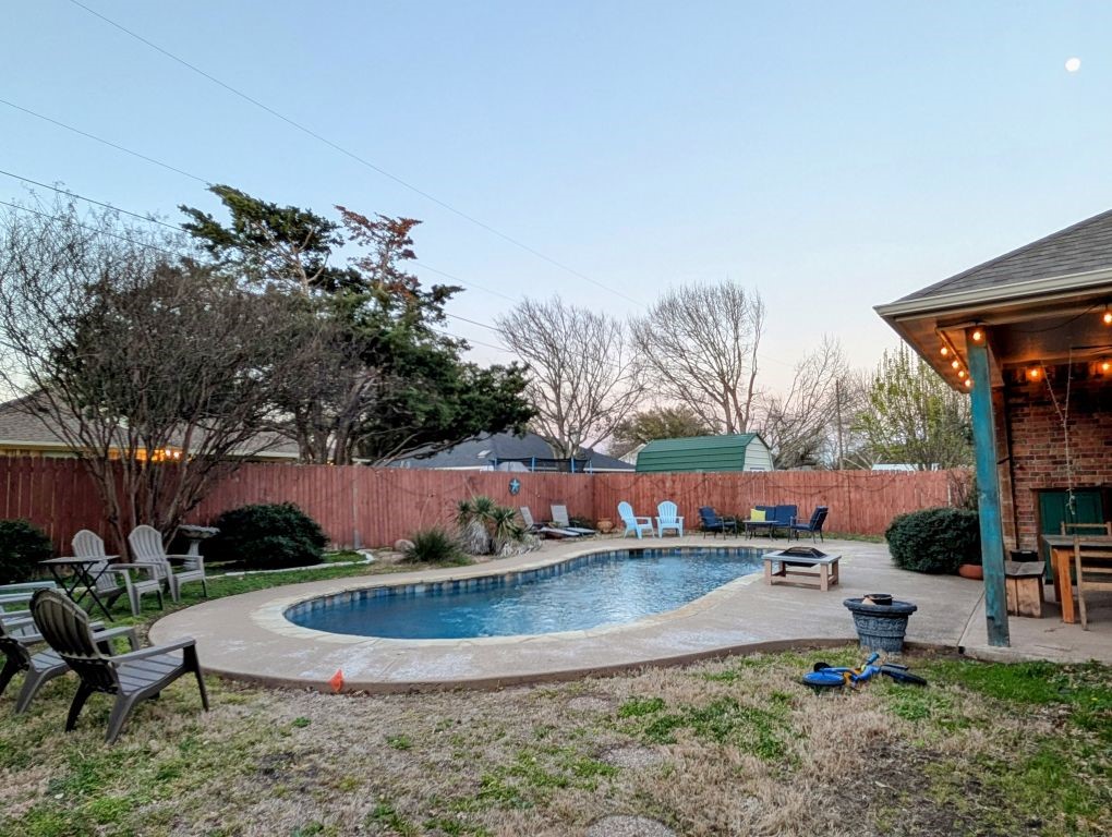 1231 Radisson Drive Hewitt, TX 76643 - Photo 30 of 51 a view of a backyard with sitting area