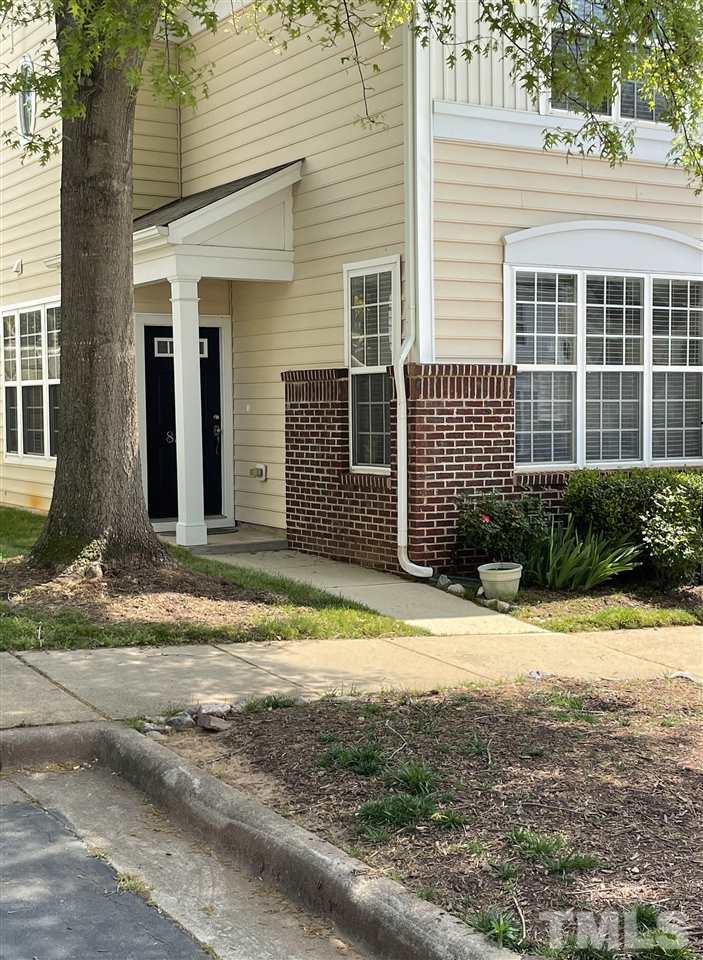 8236 City Loft Court Raleigh, NC 27613 - Photo 2 of 9