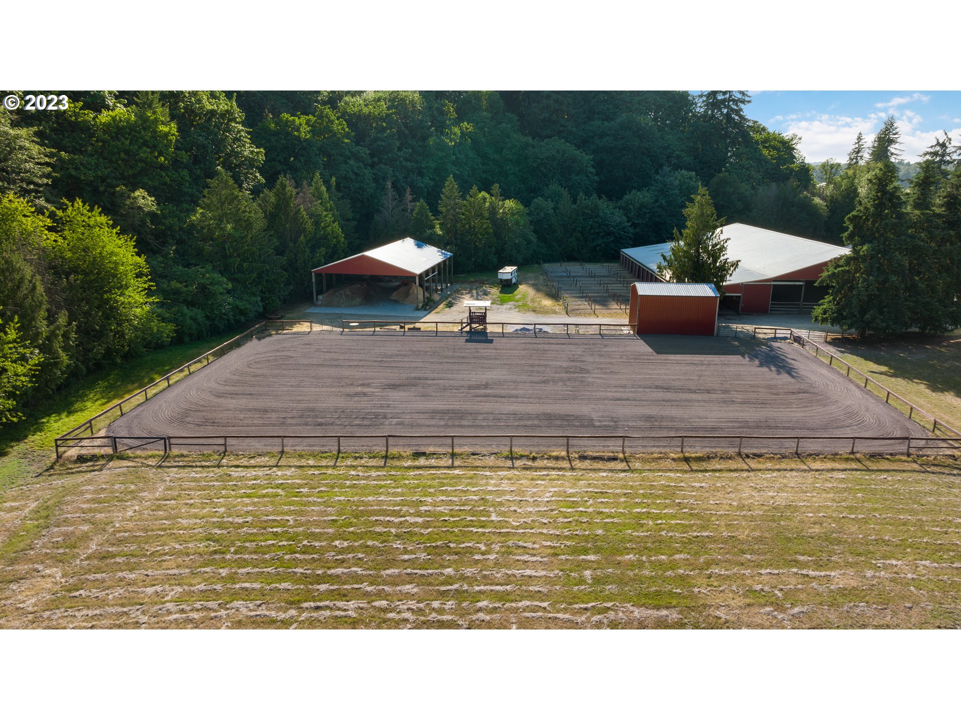 25604 Northeast Manley Road Battle Ground, WA 98604 - Photo 20 of 48 a view of a swimming pool with a patio