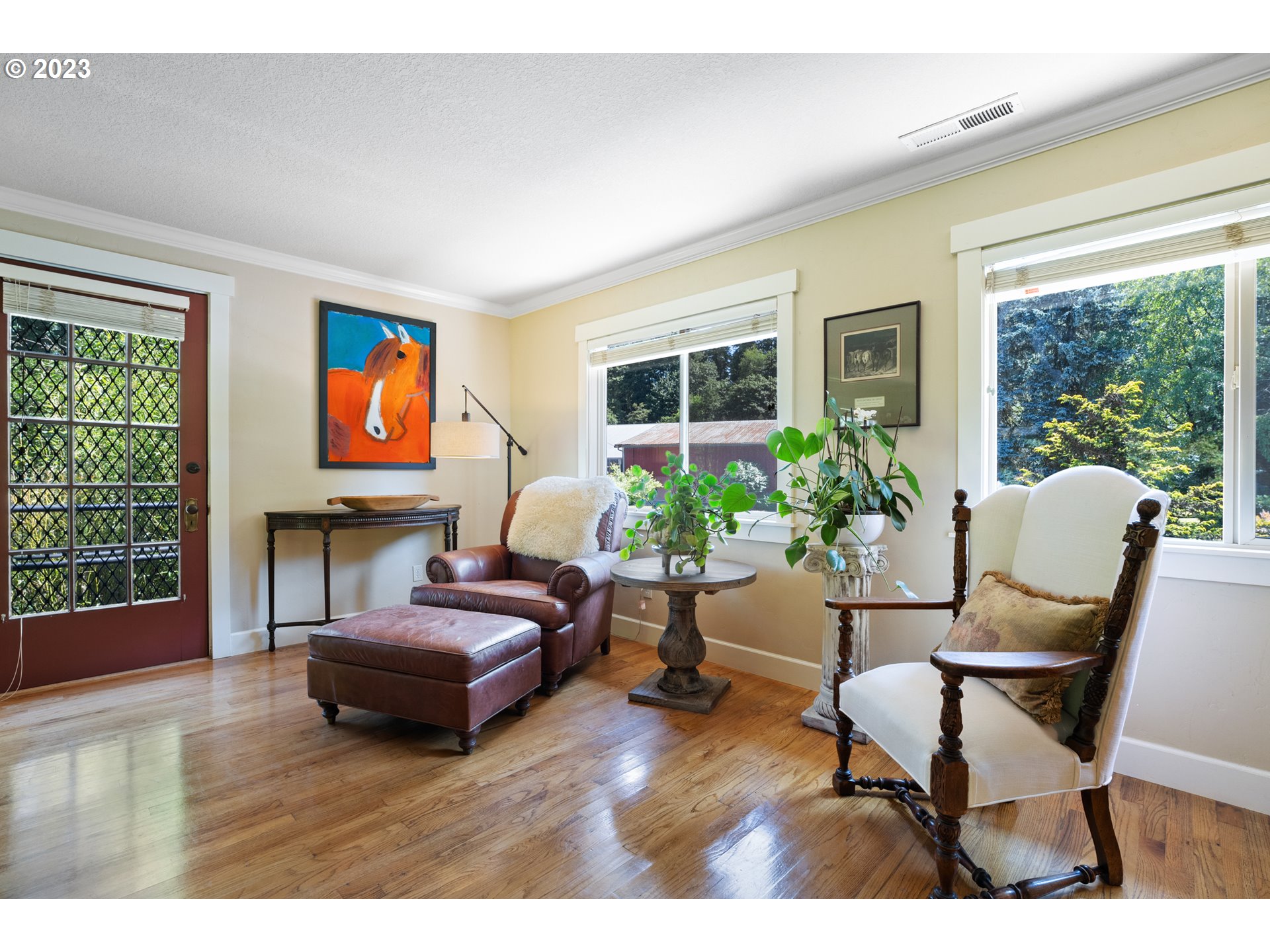 25604 Northeast Manley Road Battle Ground, WA 98604 - Photo 31 of 48 a living room with furniture and a flat screen tv