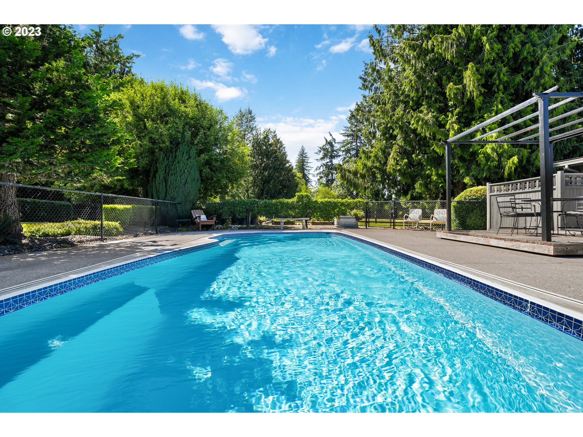 25604 Northeast Manley Road Battle Ground, WA 98604 - Photo 10 of 48 a view of a garden with sitting area