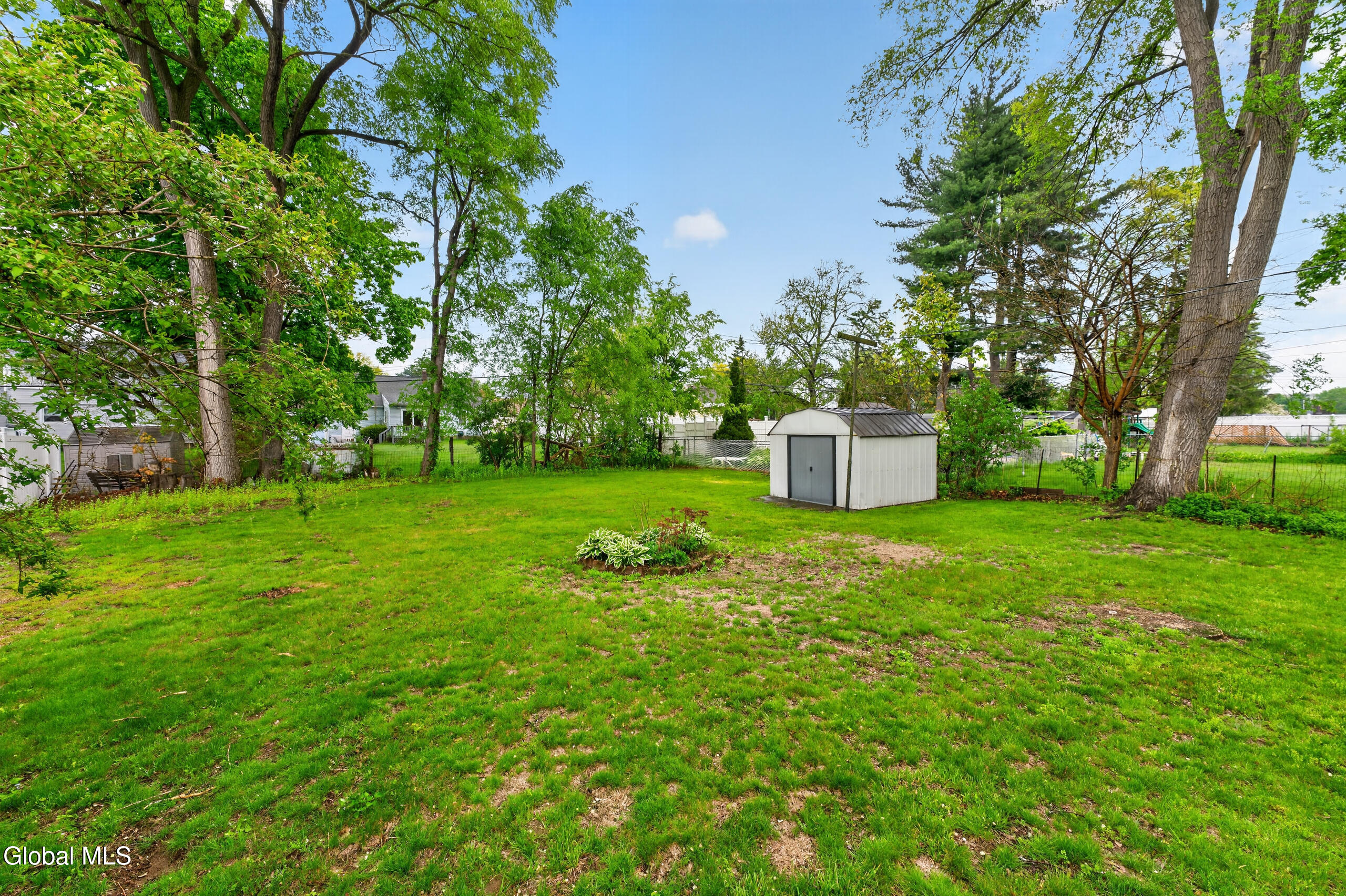 1026 Dudley Road Rotterdam, NY 12303 - Photo 35 of 38 Yard 6