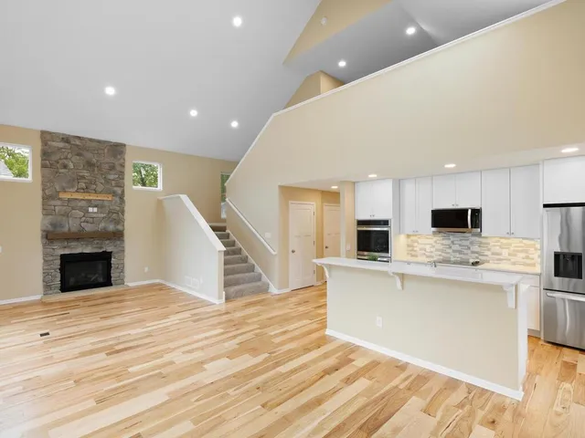 $1,599,900 | 17394 Sunset Trail Southwest, Prior Lake, MN 55372