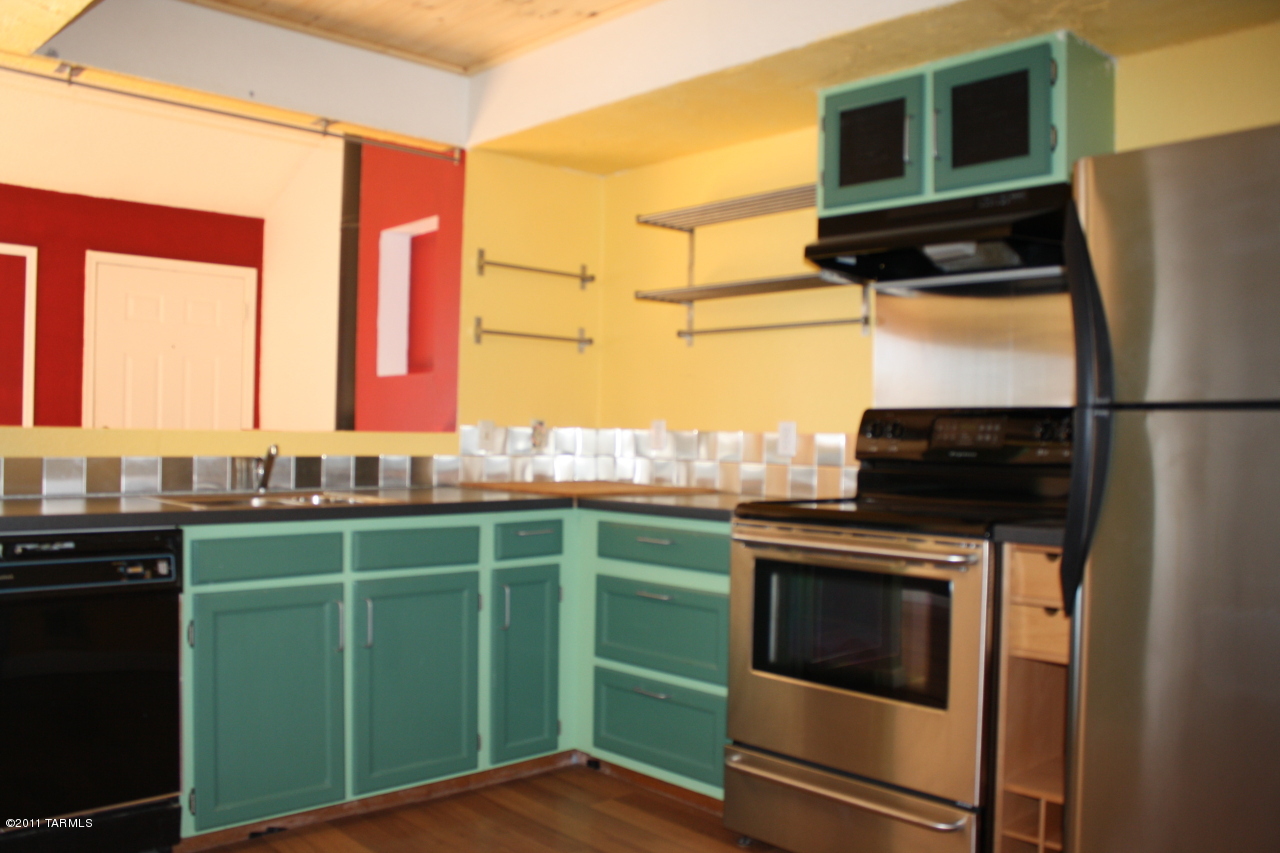 2744 North Country Club Road, Unit 202 Tucson, AZ 85716 - Photo 4 of 17 Gallery Image 4