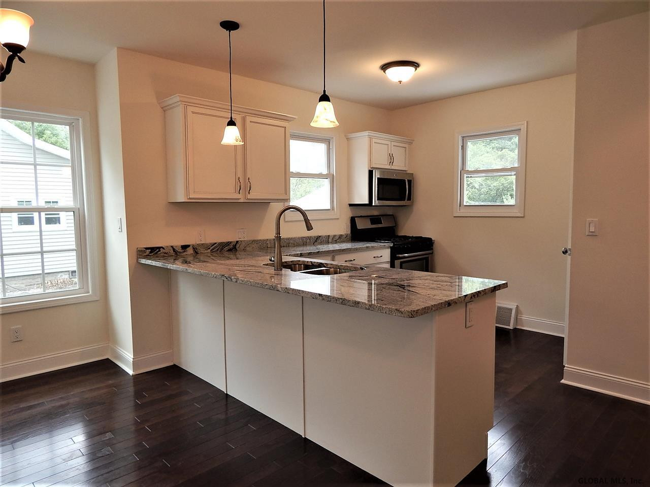 174 Osborne Road Colonie, NY 12205 - Photo 9 of 26 Photo 9
