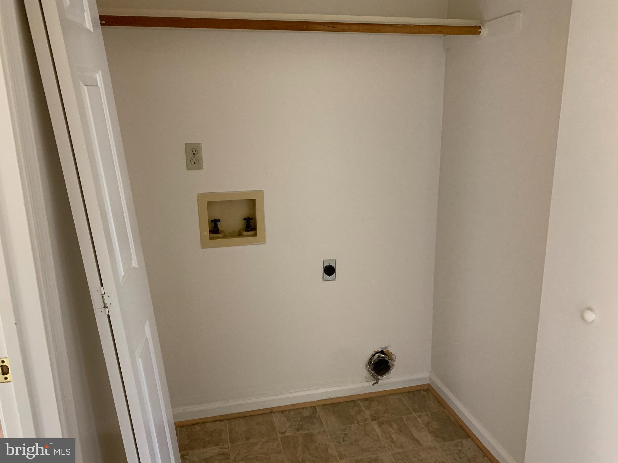 94 Duplex Lane, Unit 3 Madison, VA 22727 - Photo 2 of 10 Laundry
