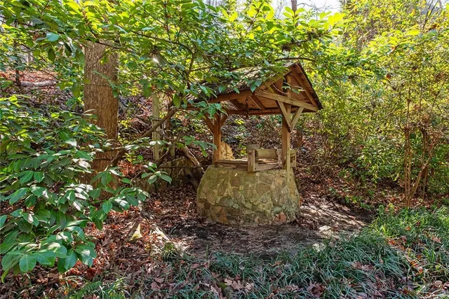 $674,000 | 3850 Cedar Cliff Court Southeast, Smyrna, GA 30080