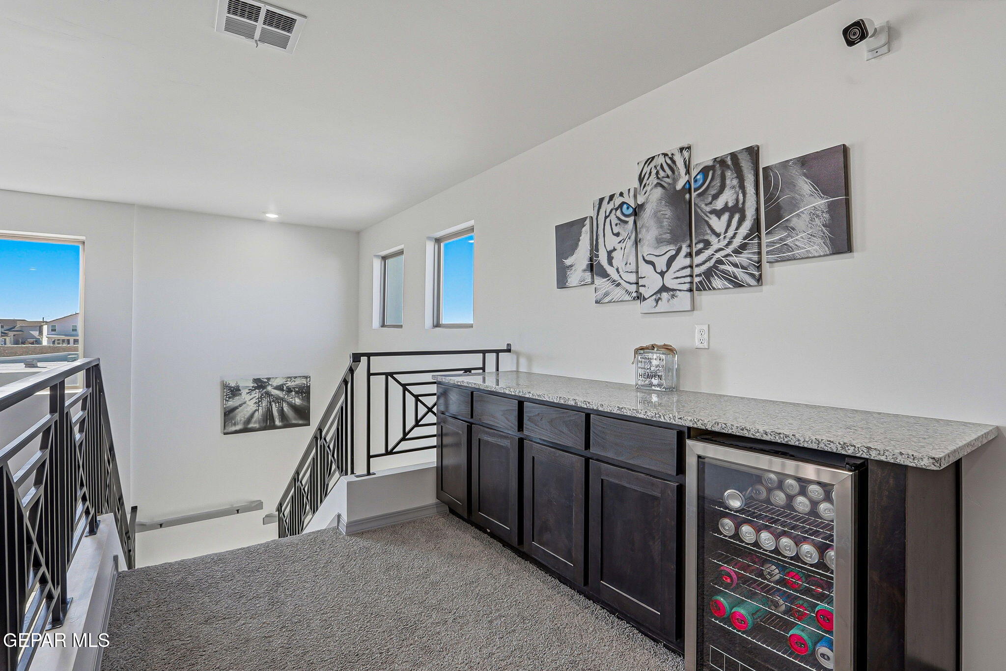 12892 Jonathan Raul El Paso, TX 79928 - Photo 36 of 53 a view of a hallway with workspace