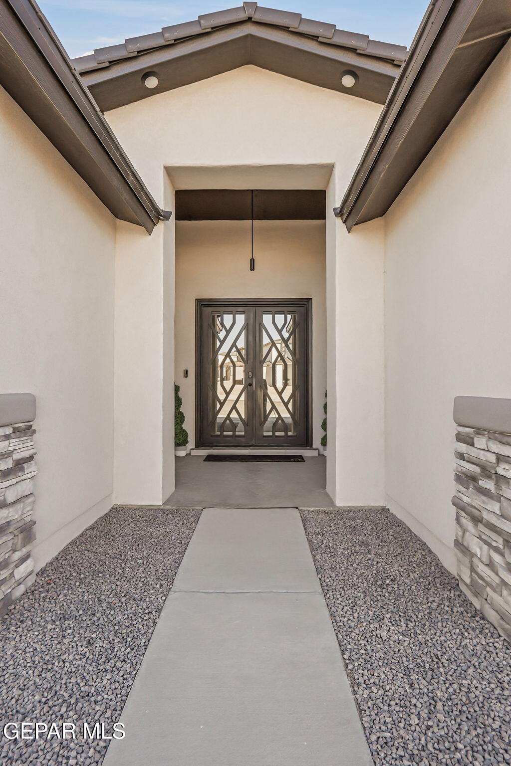 12892 Jonathan Raul El Paso, TX 79928 - Photo 4 of 53 4-web-or-mls-IMG_5031