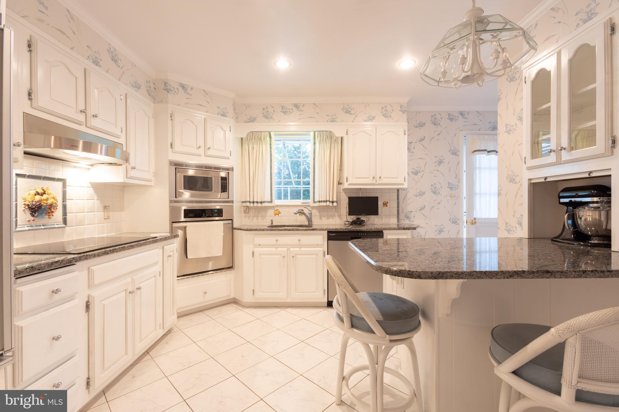 2008 Harwyn Road Wilmington, DE 19810 - Photo 5 of 27 Gallery Image 5