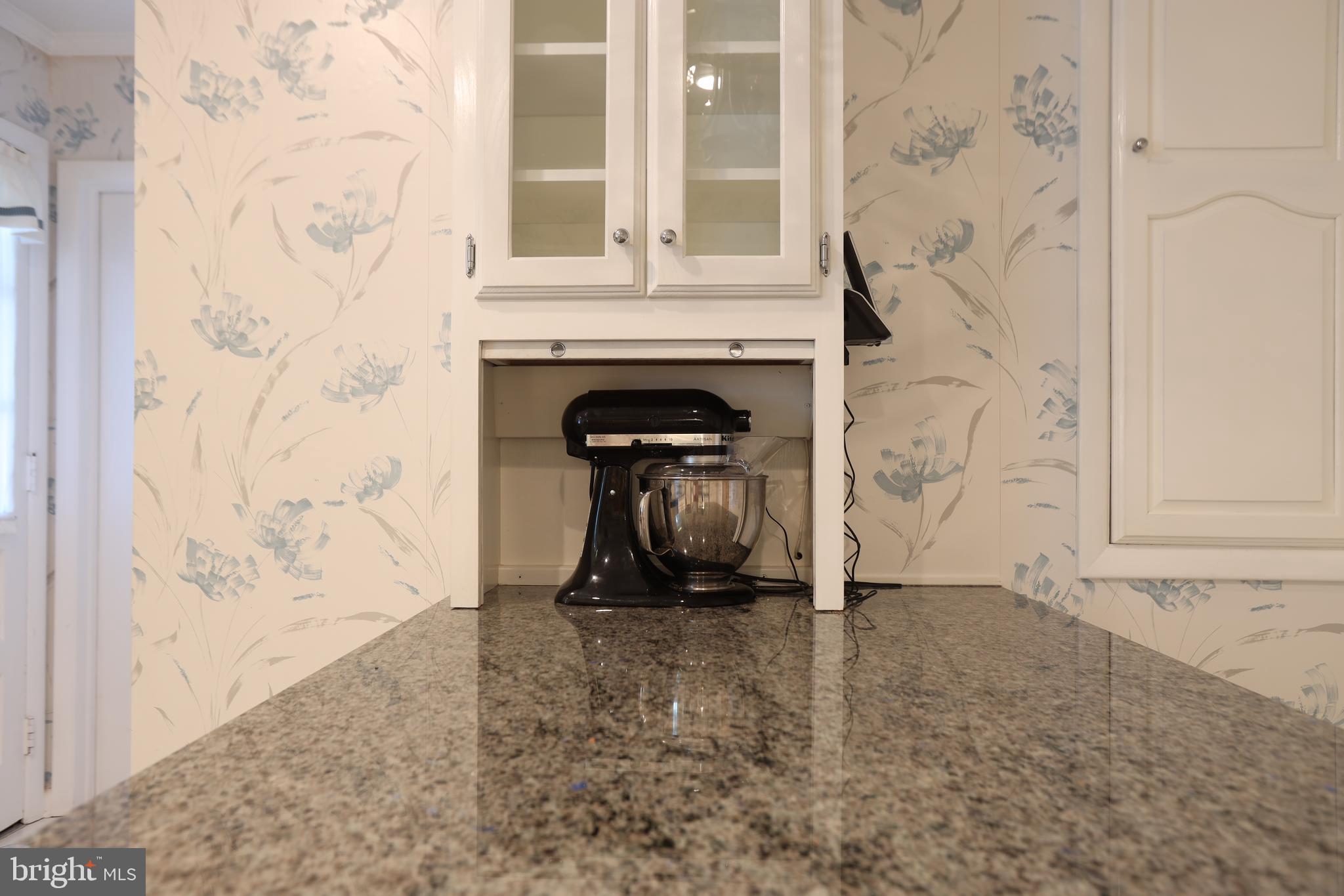 2008 Harwyn Road Wilmington, DE 19810 - Photo 9 of 27 Gallery Image 9
