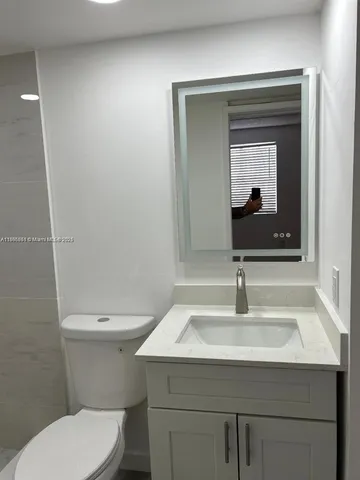 $2,350 | 6045 Northwest 186th Street, Unit 303, Hialeah, FL 33015