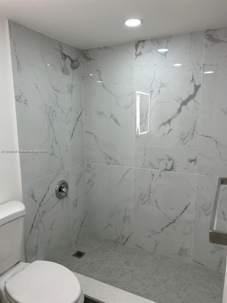 6045 Northwest 186th Street, Unit 303 Hialeah, FL 33015 - Photo 6 of 12