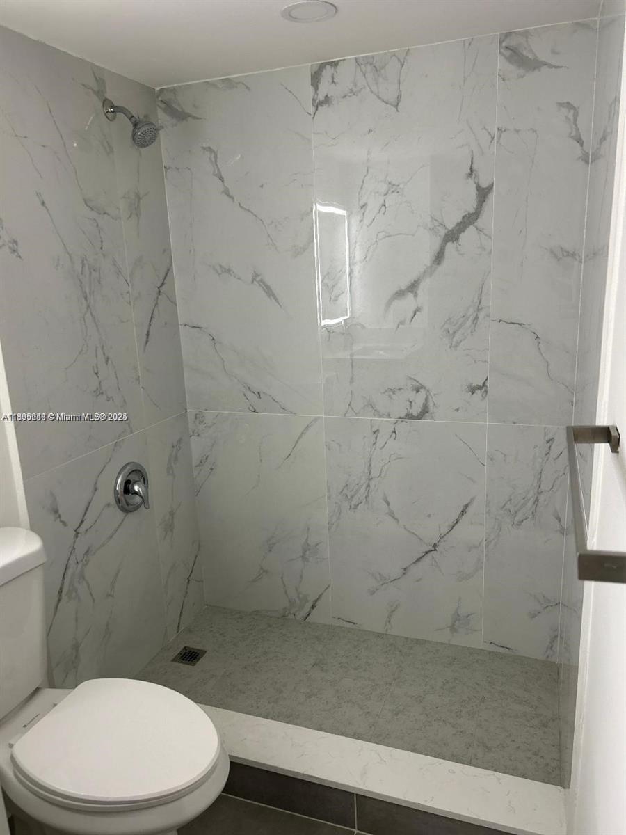 6045 Northwest 186th Street, Unit 303 Hialeah, FL 33015 - Photo 7 of 12