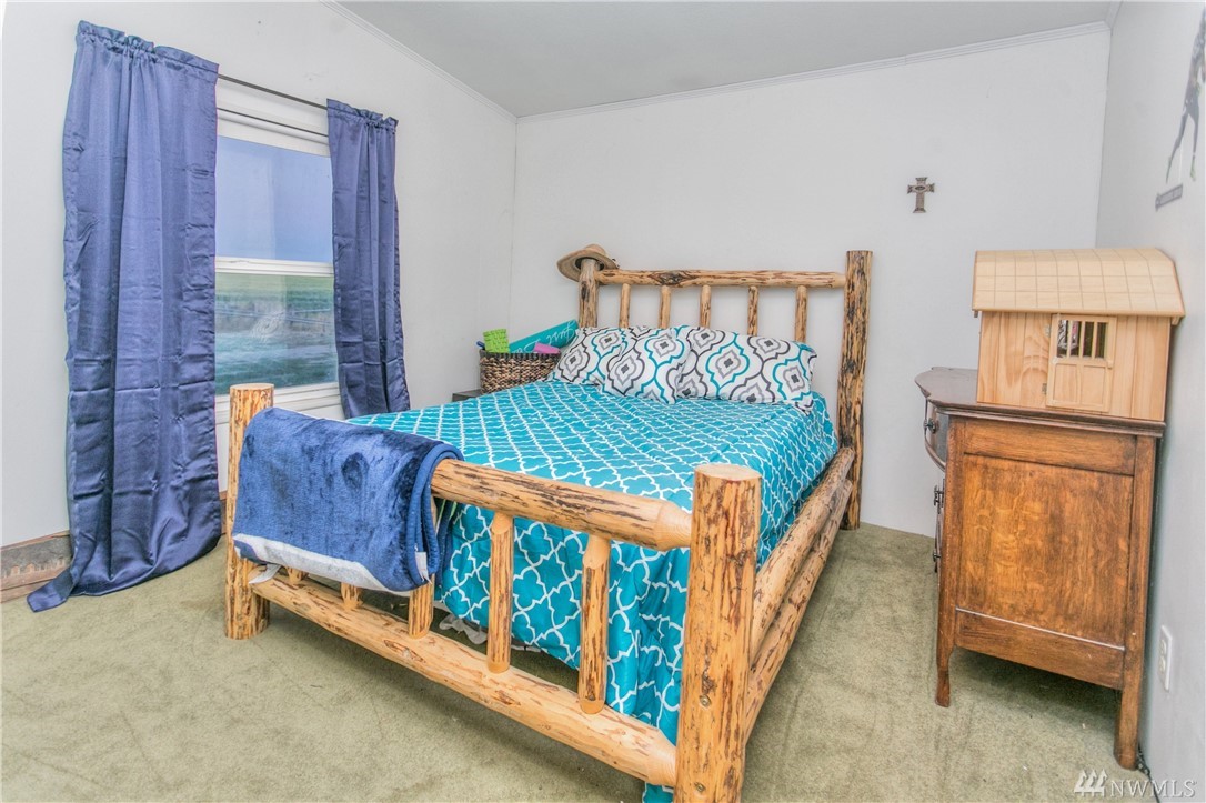 403 Rd R Northeast Moses Lake, WA 98837 - Photo 18 of 23