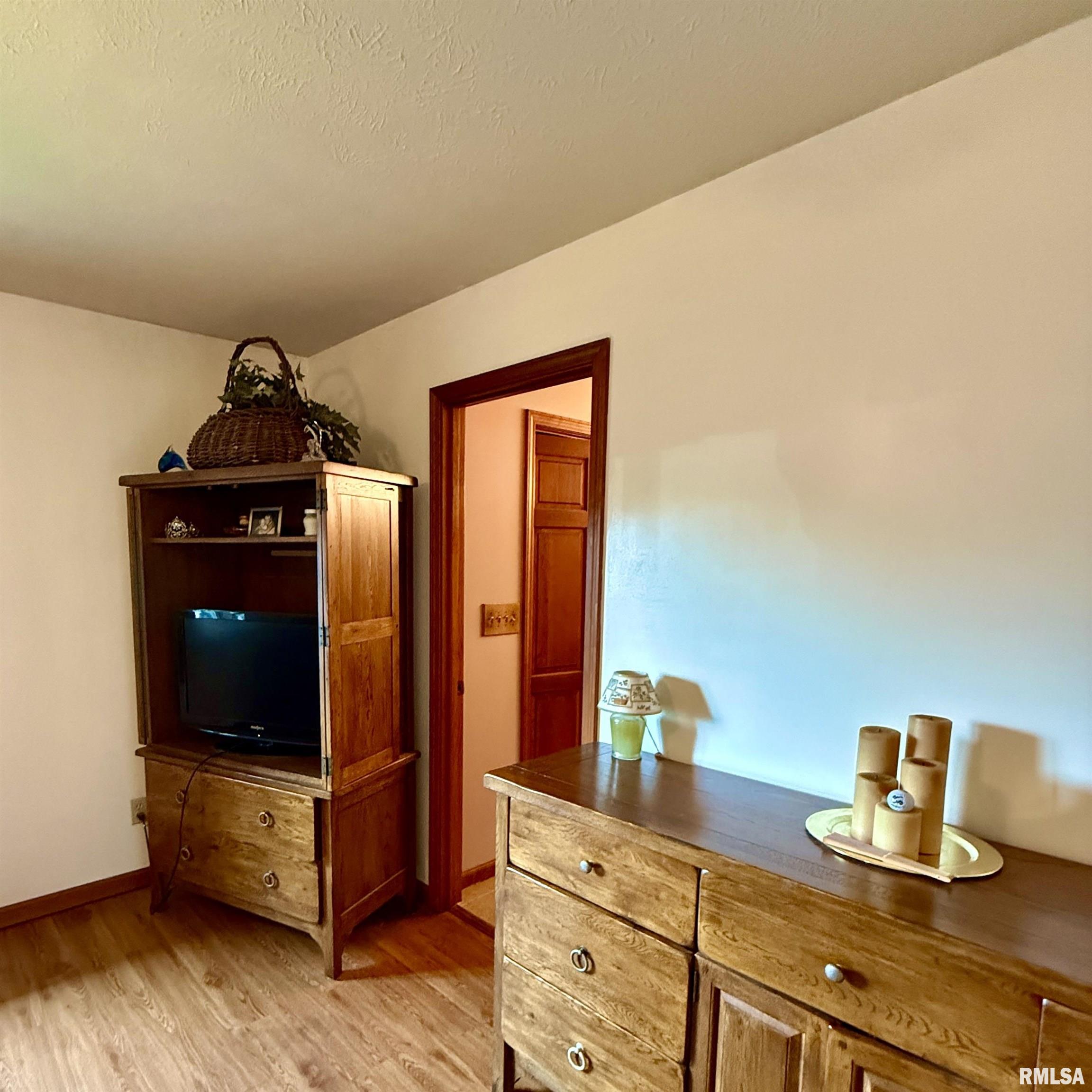 2536 Charlack Avenue Springfield, IL 62704 - Photo 9 of 21