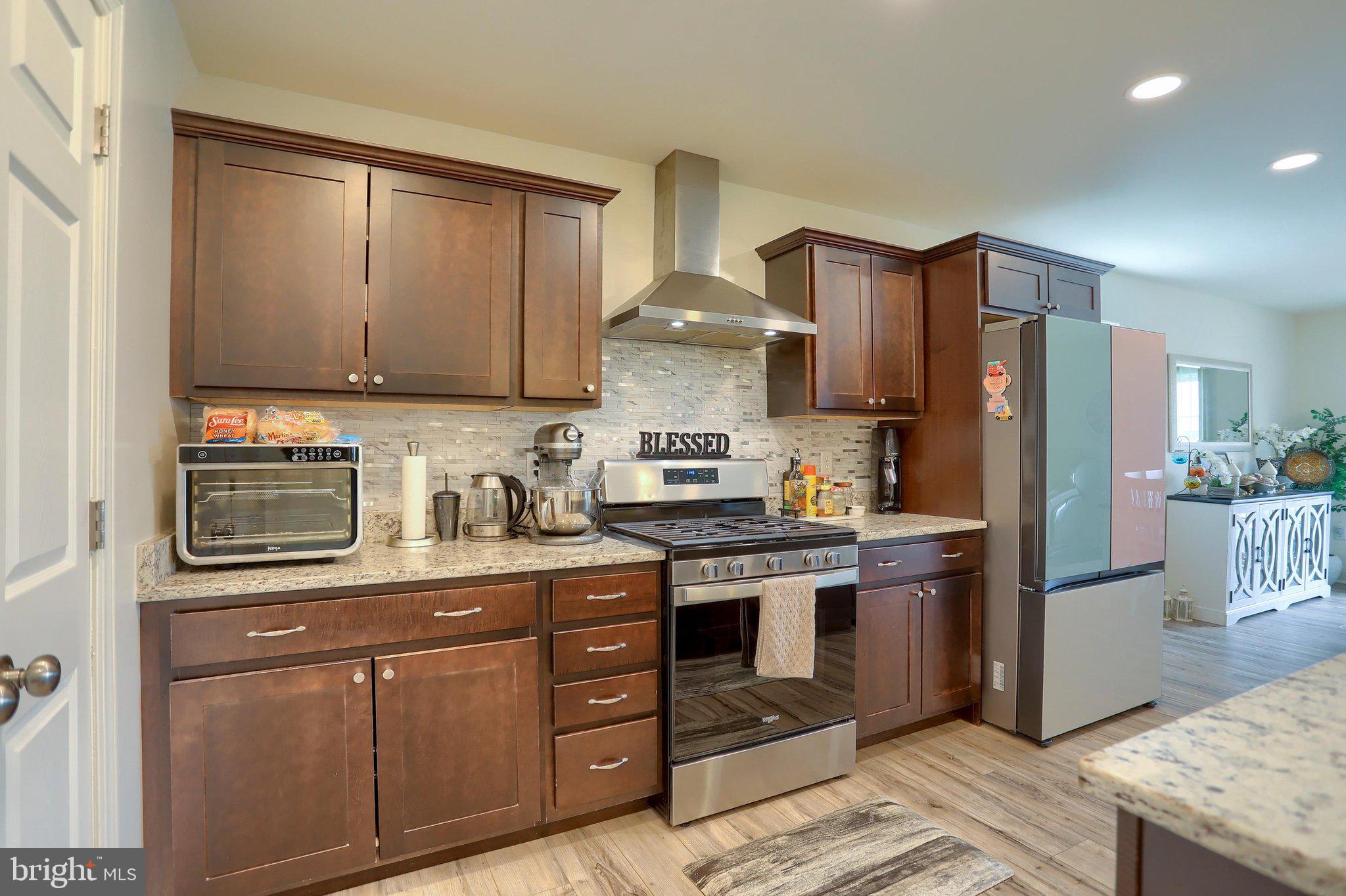 121 Eagle Road Newtown, PA 18940 - Photo 11 of 54